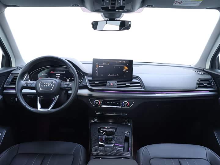 Фото 13 - Audi Q5L