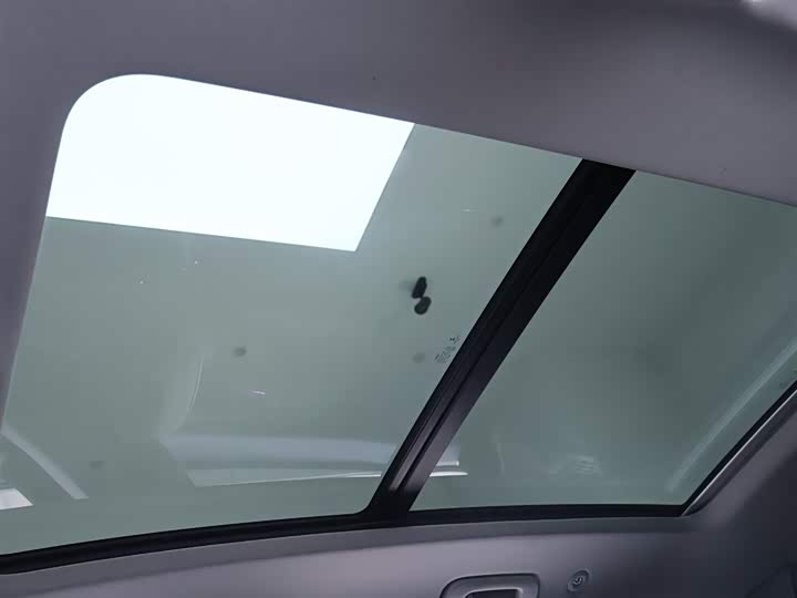 Фото 23 - Audi Q5L