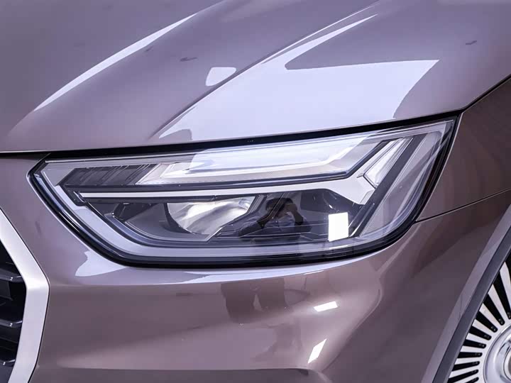 Фото 4 - Audi Q5L