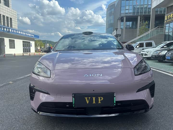 Фото 2 - GAC Aion RT