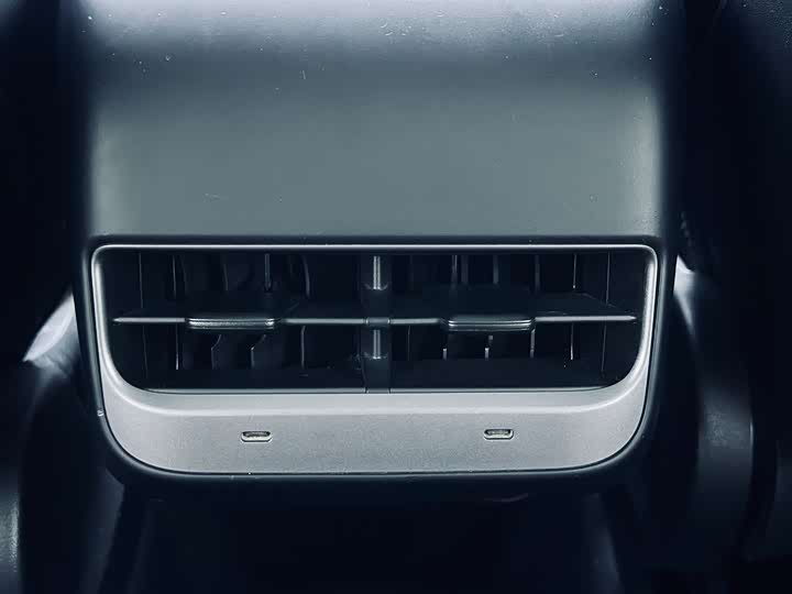 Фото 7 - Tesla Model Y