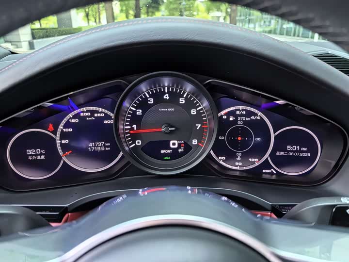 Фото 10 - Porsche Cayenne