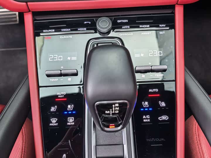 Фото 14 - Porsche Cayenne