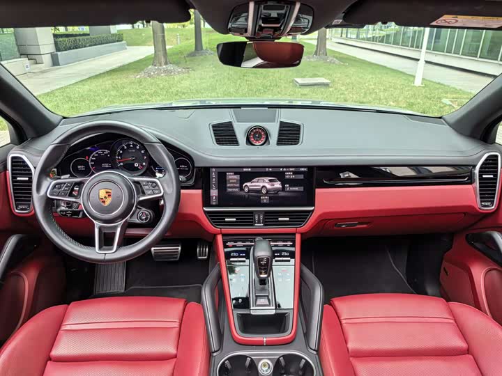 Фото 19 - Porsche Cayenne