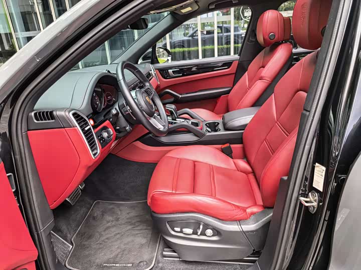 Фото 21 - Porsche Cayenne