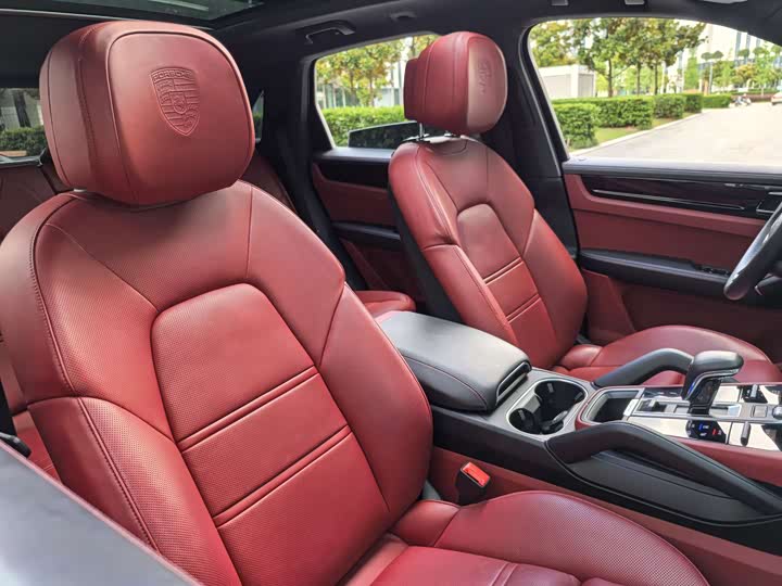 Фото 36 - Porsche Cayenne