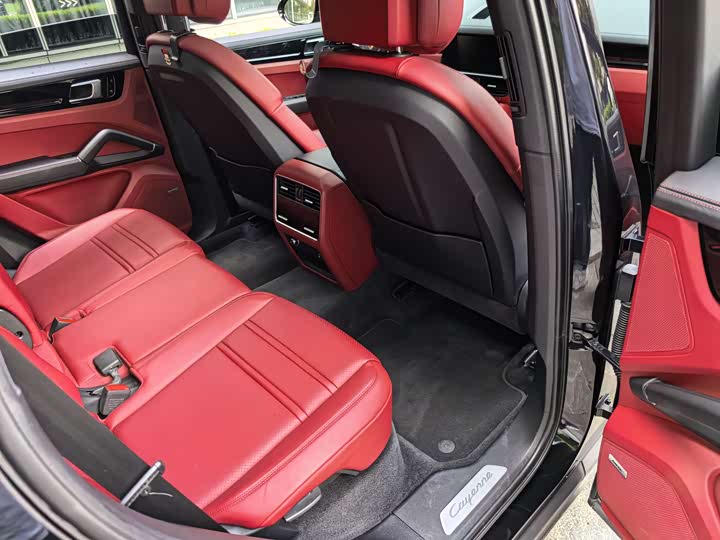 Фото 47 - Porsche Cayenne