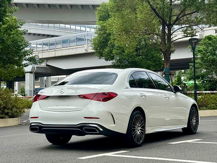 Фото 7 - Mercedes-Benz C-Class