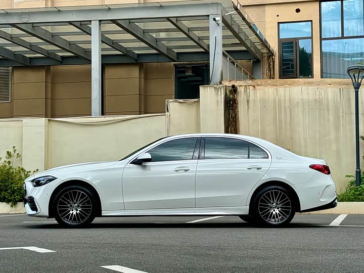 Фото 8 - Mercedes-Benz C-Class