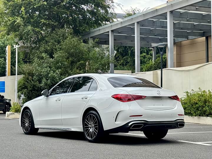 Фото 9 - Mercedes-Benz C-Class