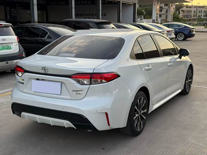 Фото 2 - Toyota Levin