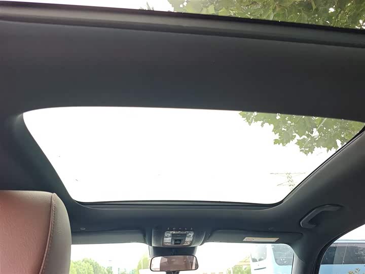 Фото 18 - Mercedes-Benz GLB-Class