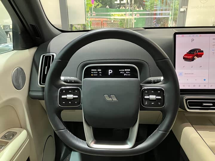 Фото 10 - LiXiang L7