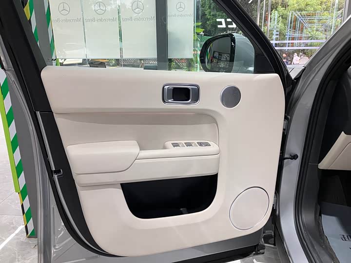 Фото 12 - LiXiang L7