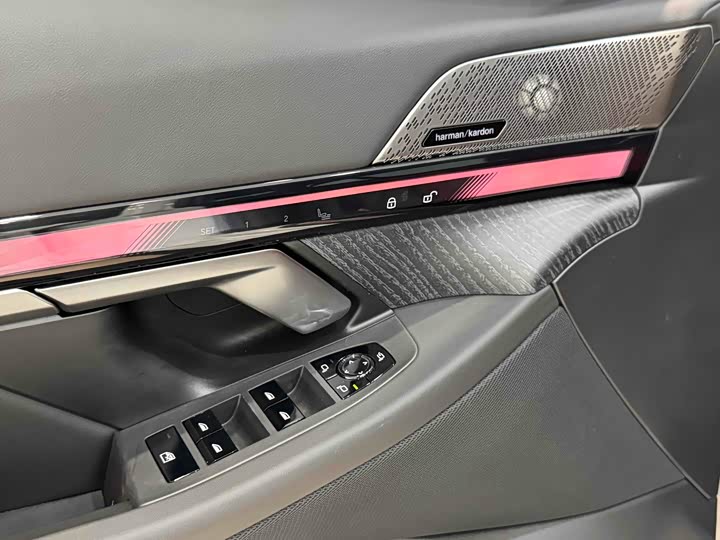 Фото 7 - BMW 5 Series