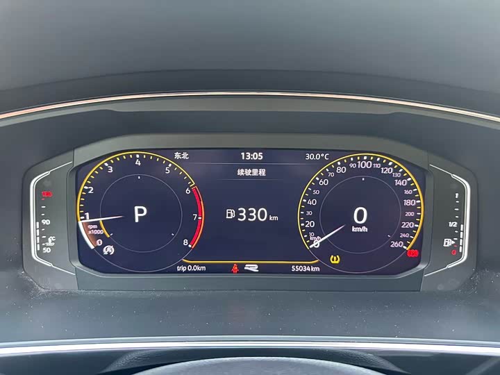 Фото 8 - Volkswagen Tiguan L Pro