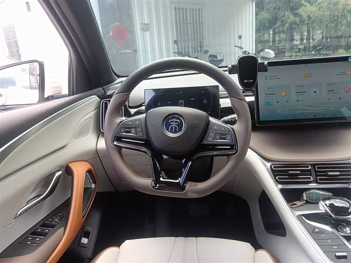 Фото 11 - BYD Song Pro Hybrid