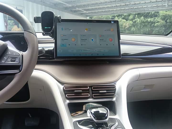 Фото 13 - BYD Song Pro Hybrid