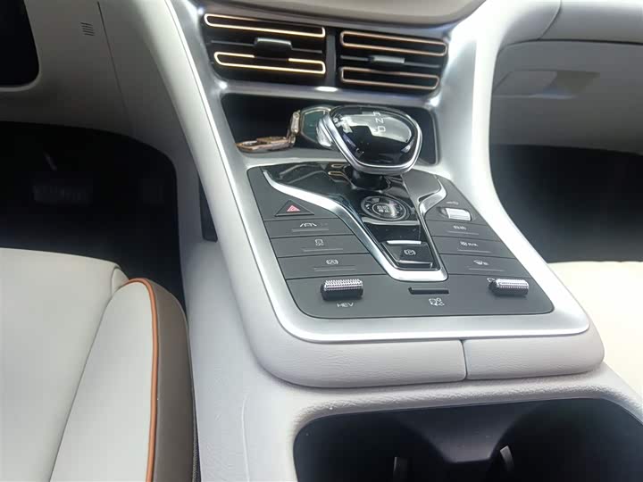 Фото 14 - BYD Song Pro Hybrid