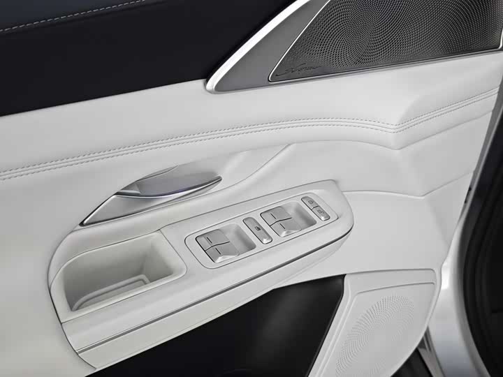 Фото 17 - XPeng G9