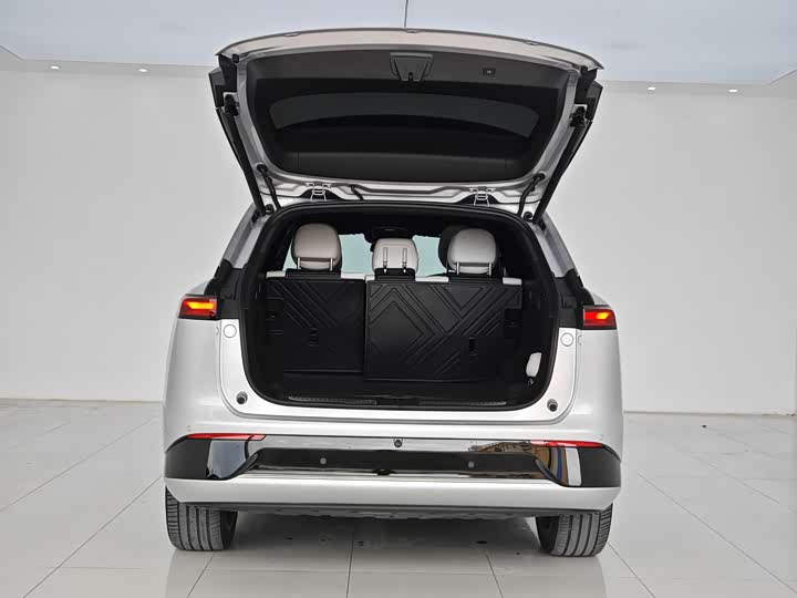 Фото 20 - XPeng G9