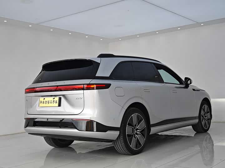 Фото 6 - XPeng G9