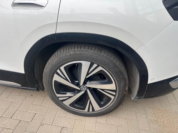 Фото 10 - Volkswagen ID.6 Crozz