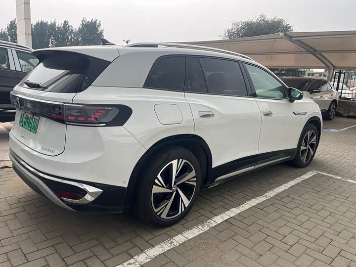 Фото 9 - Volkswagen ID.6 Crozz