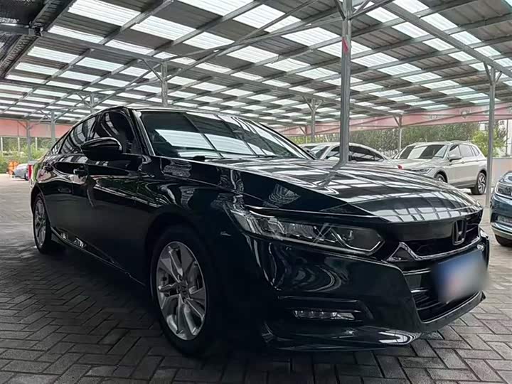 Фото 5 - Honda Accord