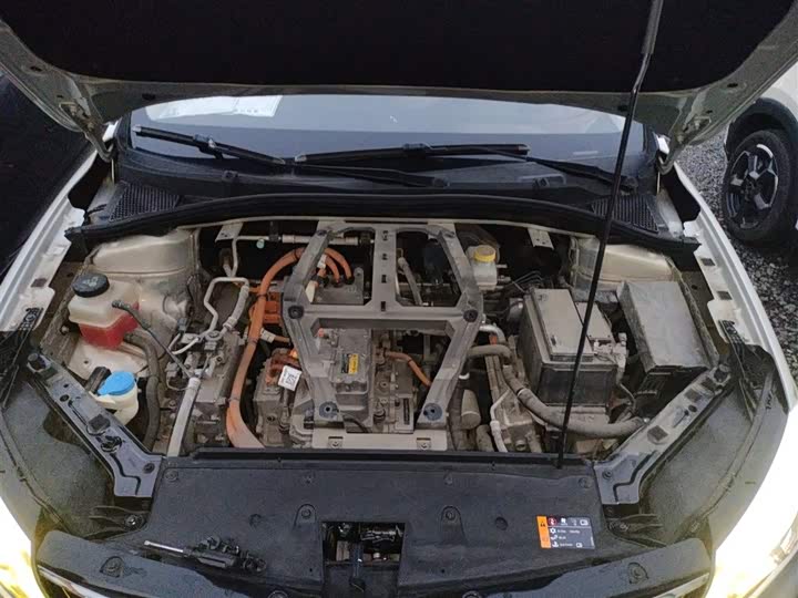 Фото 20 - Roewe Ei5