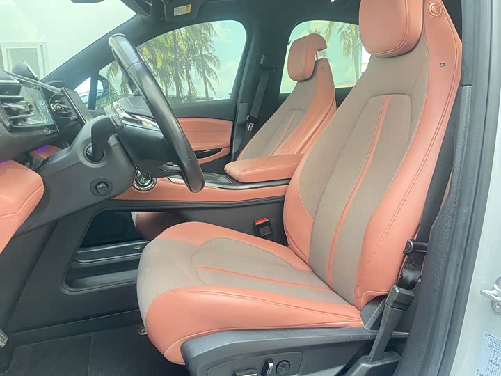 Фото 6 - Nio EC6