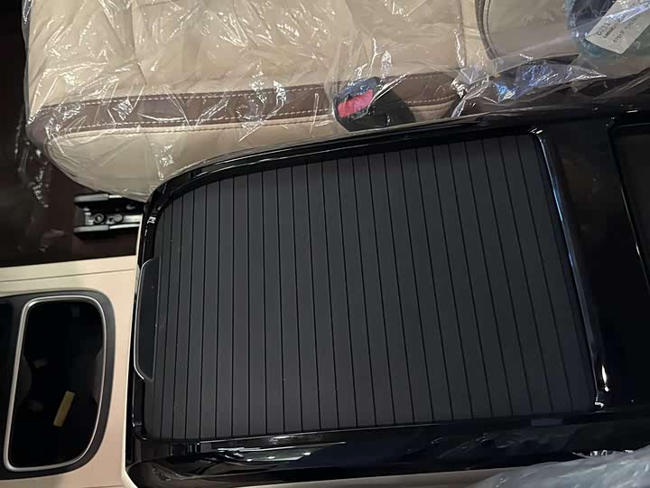 Фото 22 - Bestune M9