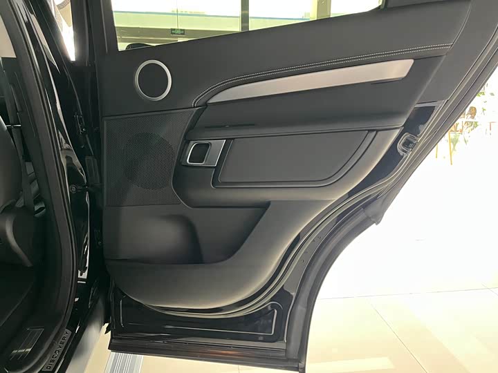 Фото 30 - Land Rover Discovery