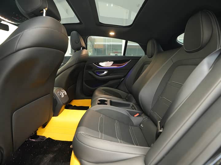 Фото 10 - Mercedes-Benz AMG GT