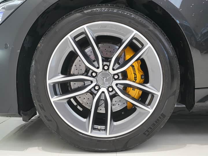 Фото 7 - Mercedes-Benz AMG GT