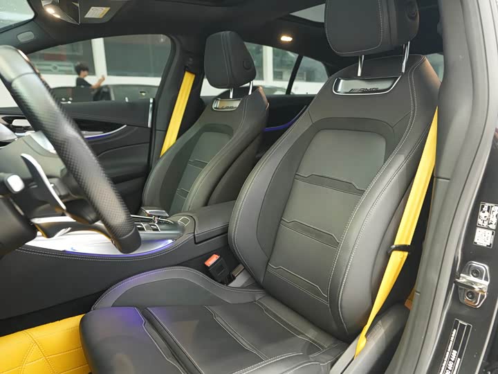 Фото 9 - Mercedes-Benz AMG GT