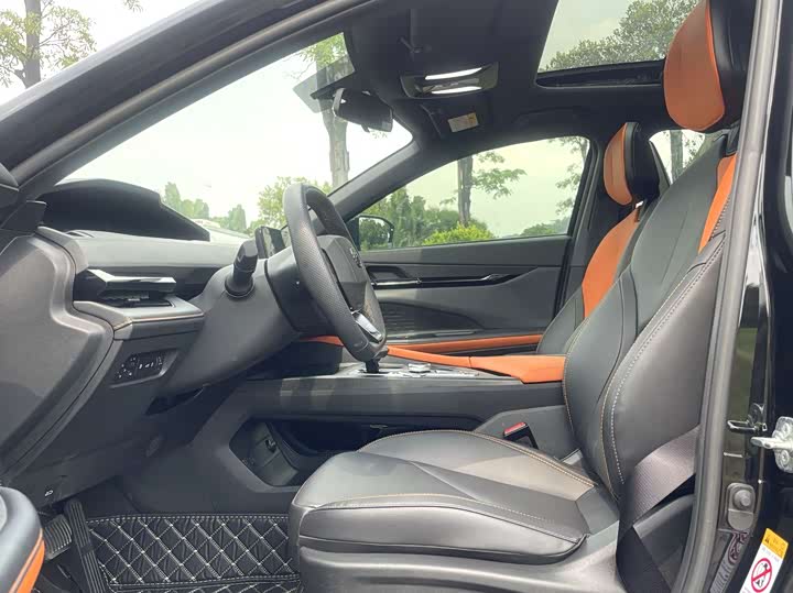 Фото 5 - Changan UNI-V Hybrid