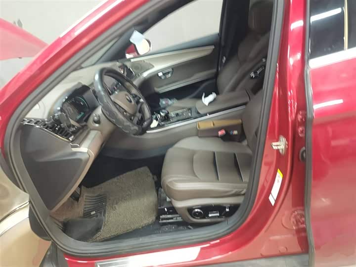 Фото 15 - BYD Han