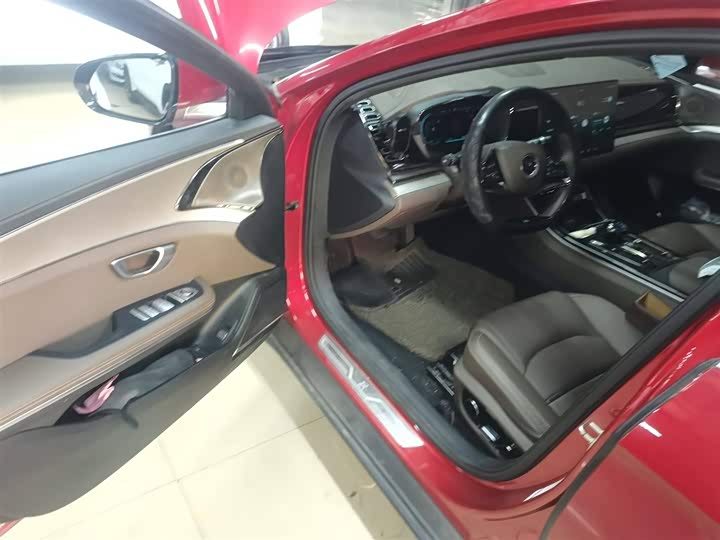 Фото 16 - BYD Han