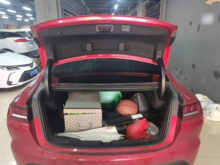 Фото 19 - BYD Han