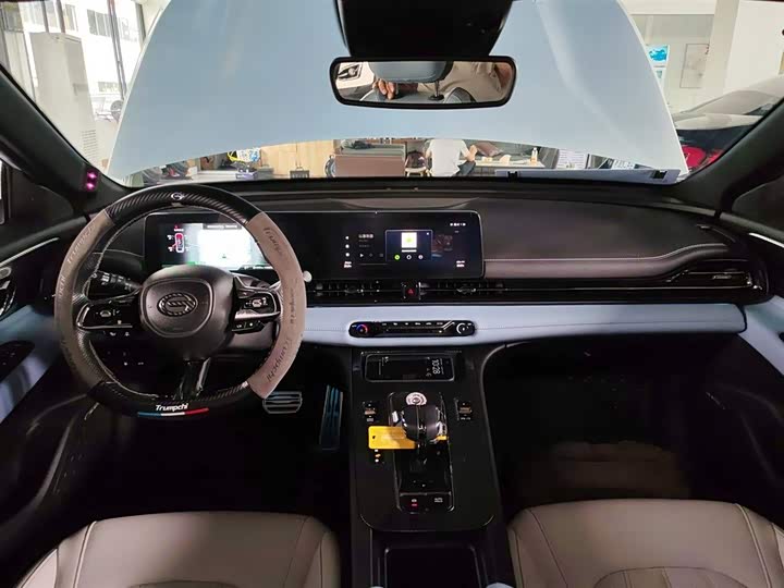 Фото 10 - GAC Trumpchi Empow R