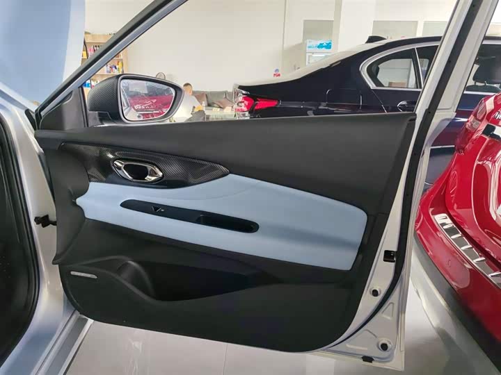 Фото 26 - GAC Trumpchi Empow R