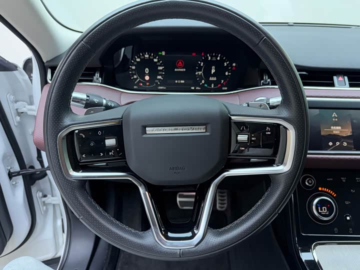 Фото 12 - Land Rover Range Rover Evoque L