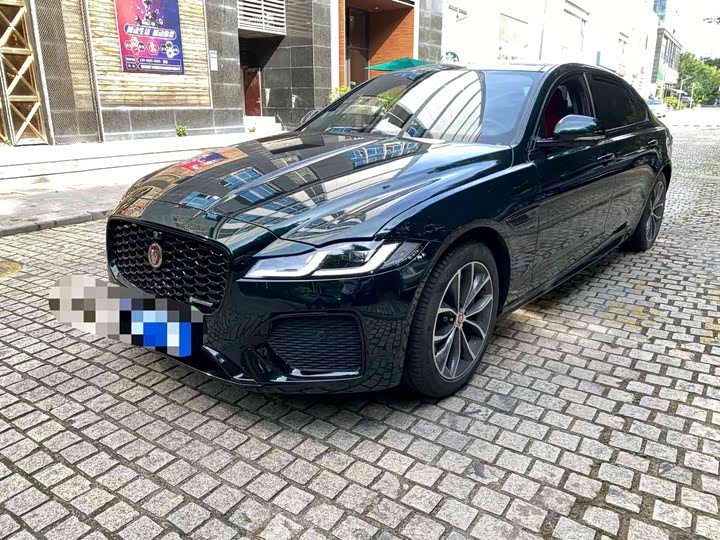 Фото 1 - Jaguar XF L