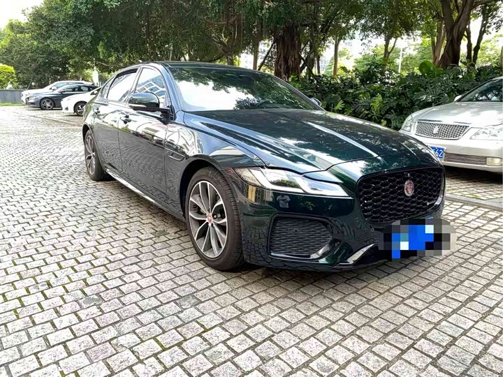 Фото 2 - Jaguar XF L