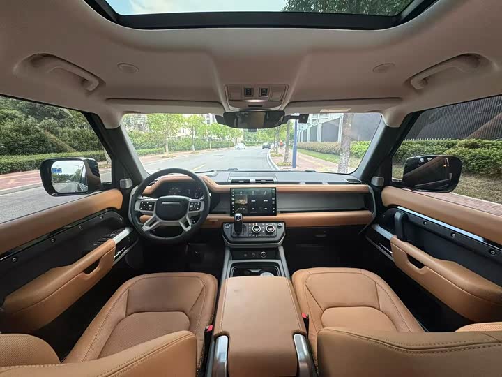 Фото 9 - Land Rover Defender