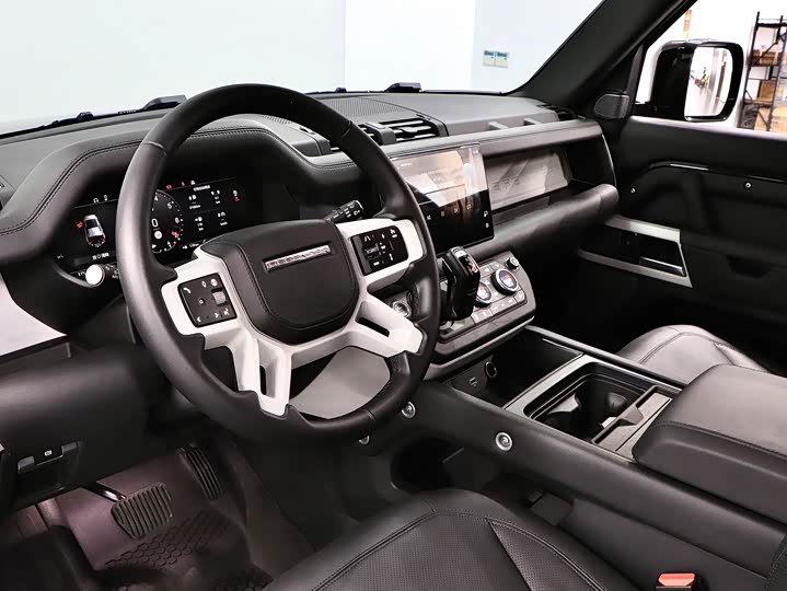 Фото 11 - Land Rover Defender