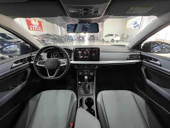 Фото 10 - Volkswagen Lavida