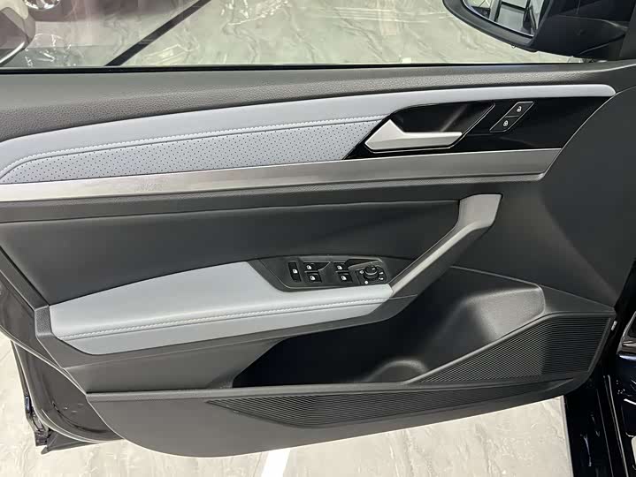 Фото 12 - Volkswagen Lavida