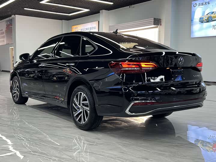 Фото 2 - Volkswagen Lavida